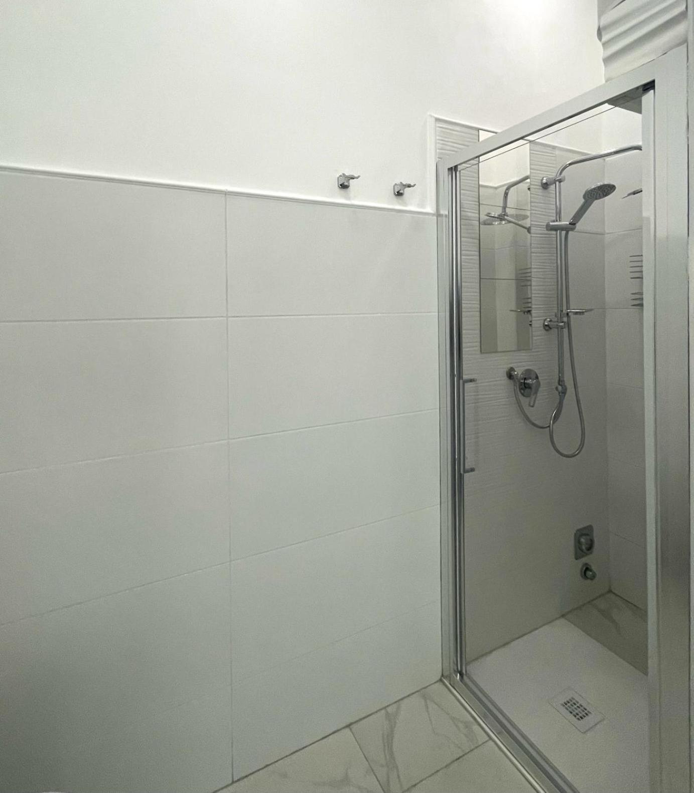 Stile Libero Guest House Турин Экстерьер фото