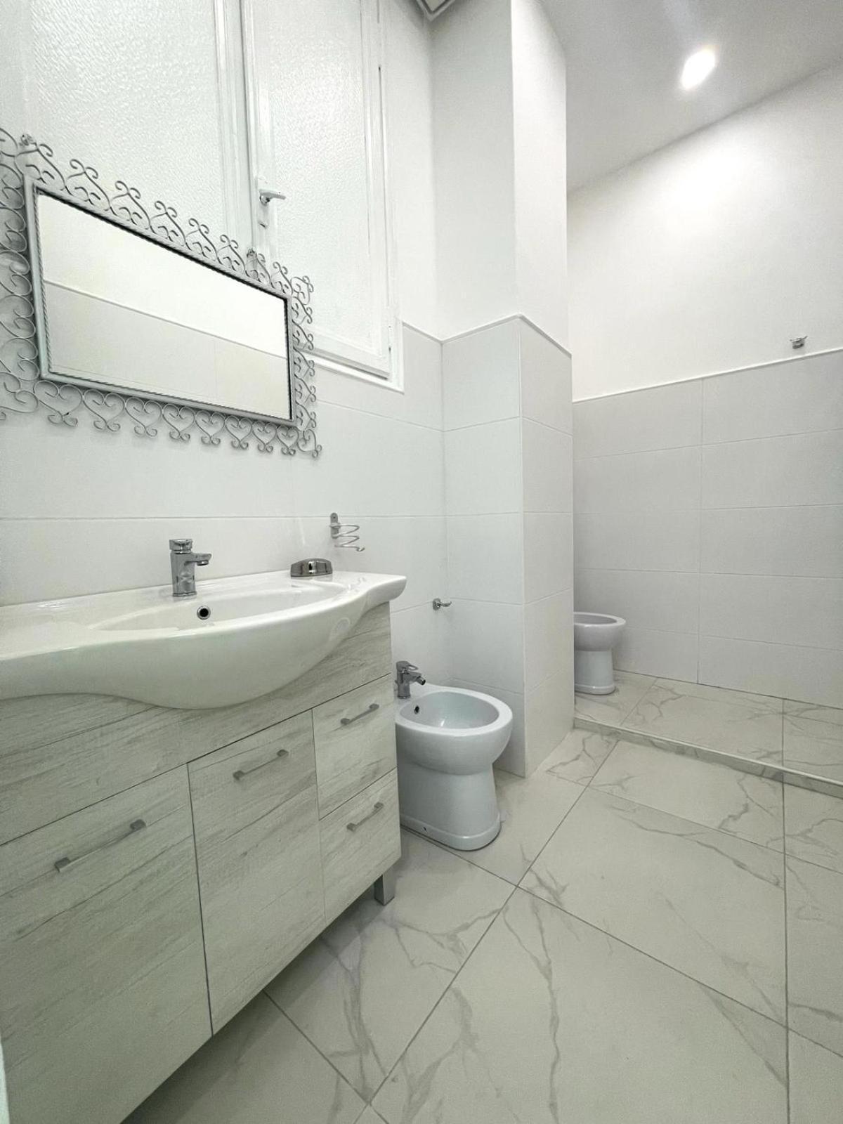 Stile Libero Guest House Турин Экстерьер фото
