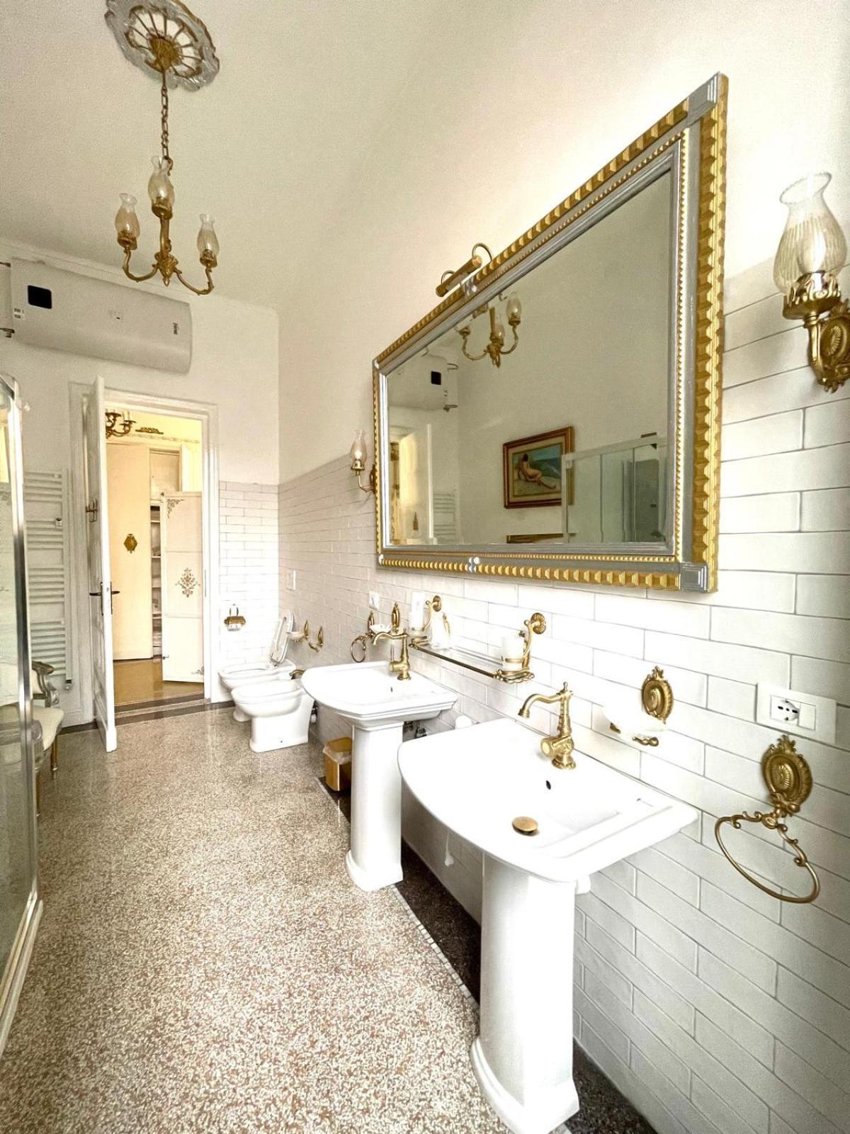 Stile Libero Guest House Турин Экстерьер фото